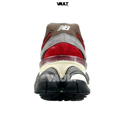 Tênis New Balance 9060