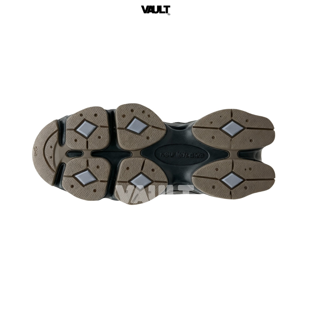 Tênis New Balance 9060