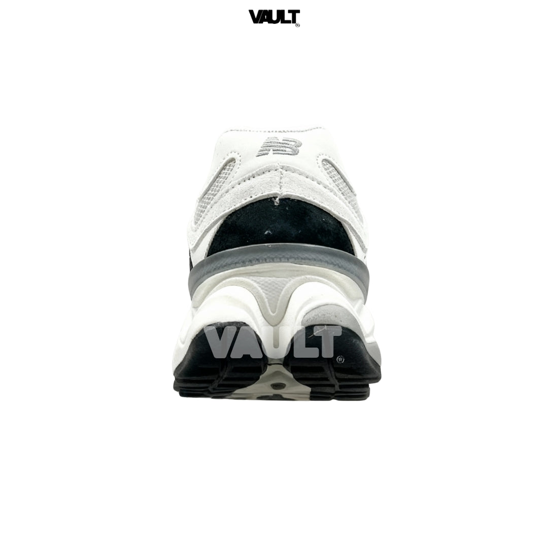 Tênis New Balance 9060