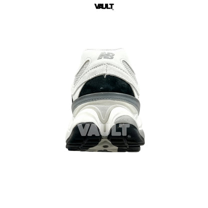 Tênis New Balance 9060