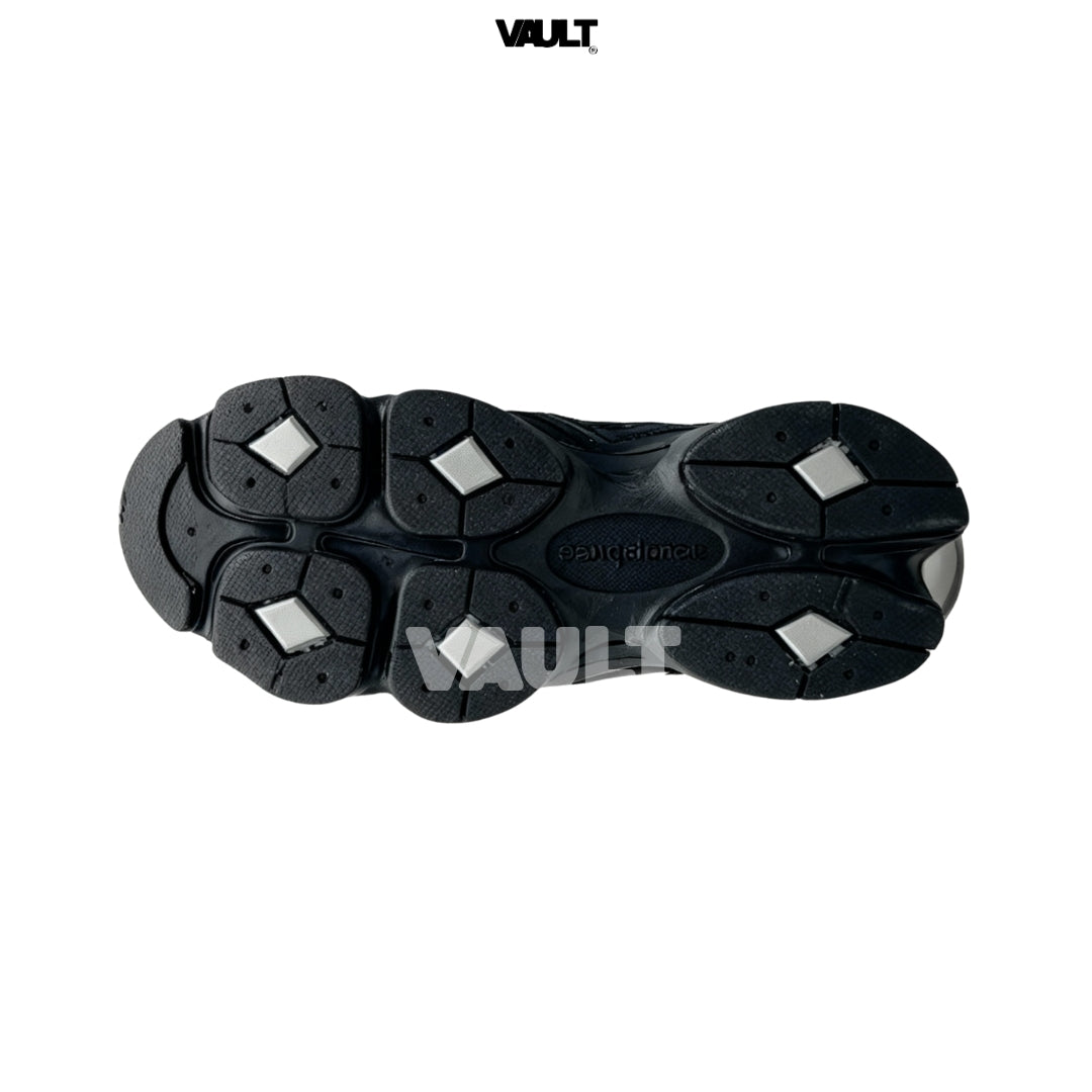 Tênis New Balance 9060