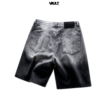 Short Jeans Mixed Emotion